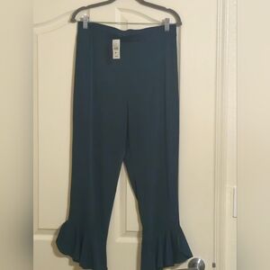 Ashley Stewart Women's Green High Waist Ruffle Hem Leggings